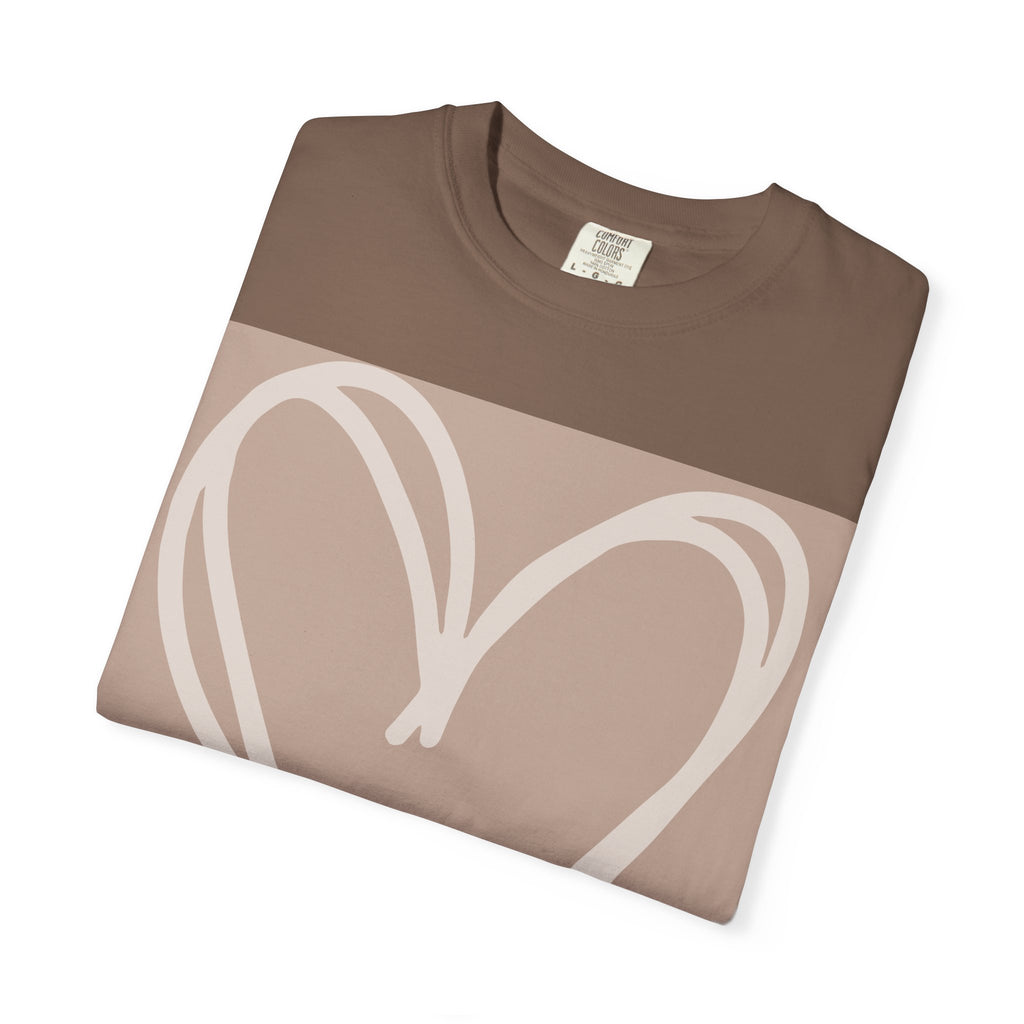 Hand-drawn Heart Tee | Minimal Neutral Graphic T-Shirt | Heart2Heart