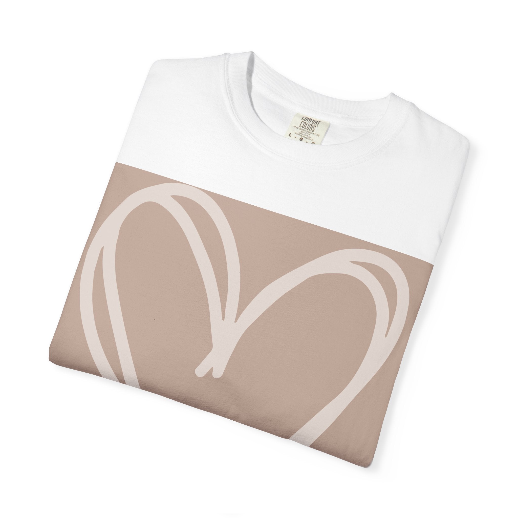 Hand-drawn Heart Tee | Minimal Neutral Graphic T-Shirt | Heart2Heart